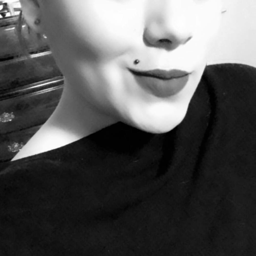 Meet your Posher, Ari